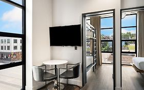 Waymore'S Guest House & Casual Club